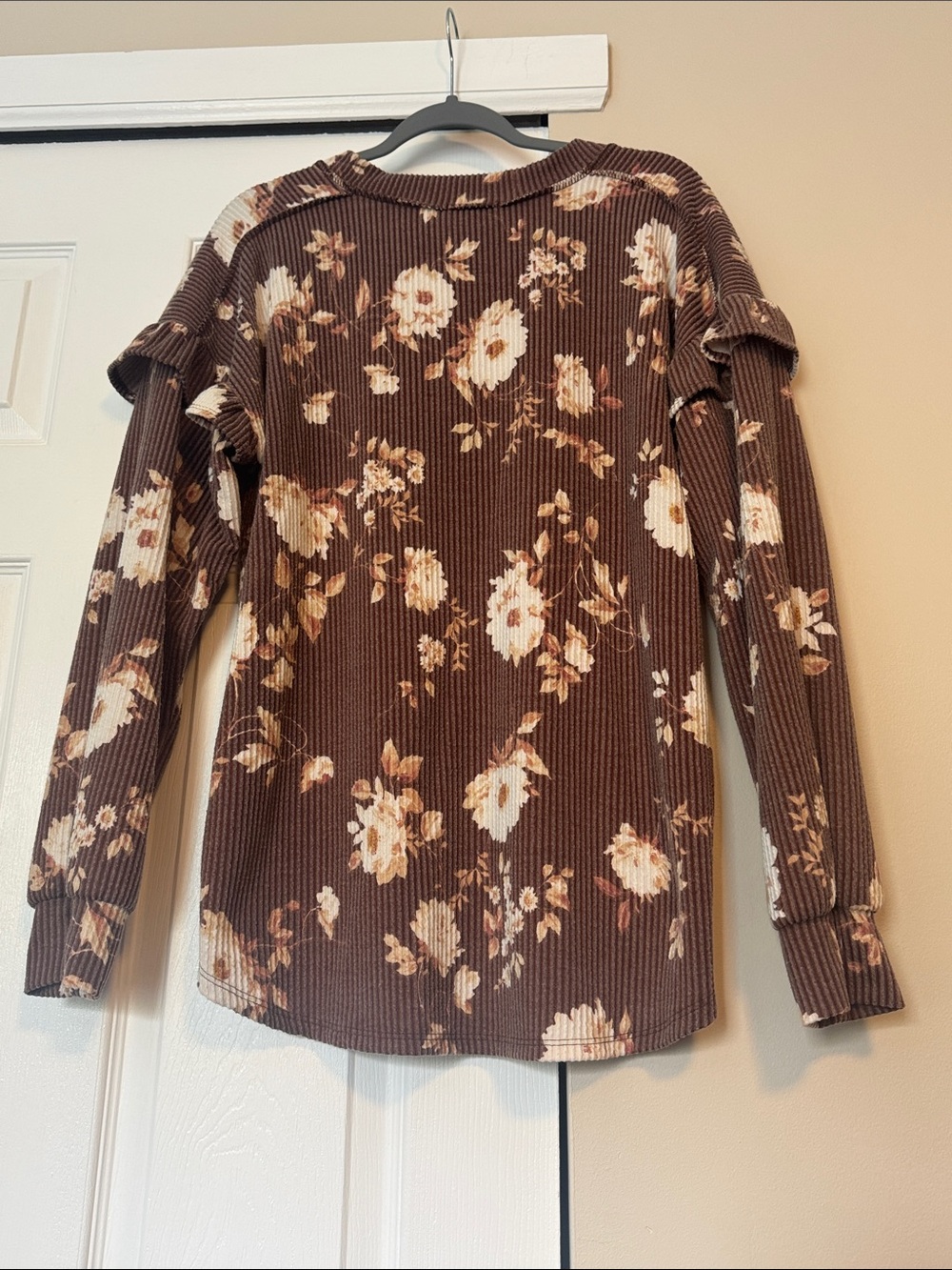 HEIMISH USA Chocolate Brown Floral V‑Neck Ruffle Long Sleeve Top - Picture 7 of 7